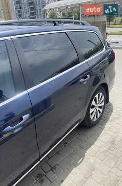Универсал Volkswagen Passat 2011 в 
