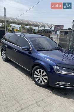 Универсал Volkswagen Passat 2011 в 
