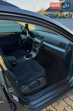Универсал Volkswagen Passat 2010 в 