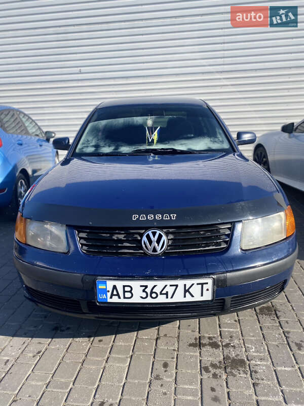 Седан Volkswagen Passat 1997 в Одесі