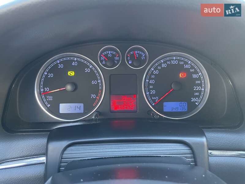 Седан Volkswagen Passat 2004 в Тернополе