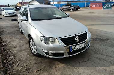 Універсал Volkswagen Passat 2010 в Луцьку