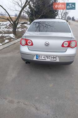 Седан Volkswagen Passat 2005 в Кременчуге