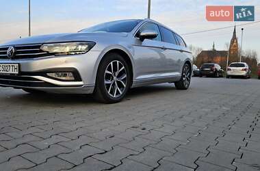 Универсал Volkswagen Passat 2019 в Львове