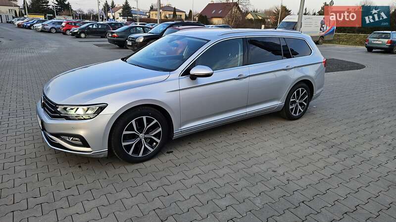 Универсал Volkswagen Passat 2019 в Львове