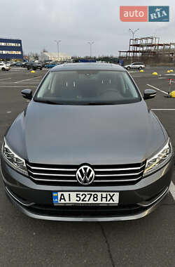 Седан Volkswagen Passat 2013 в 