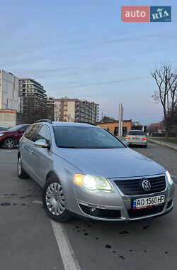 Універсал Volkswagen Passat 2010 в Ужгороді