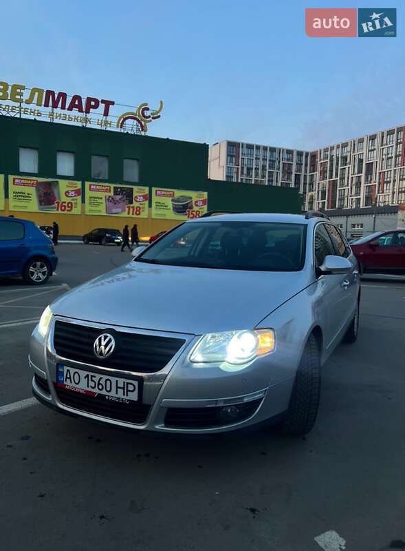 Універсал Volkswagen Passat 2010 в Ужгороді