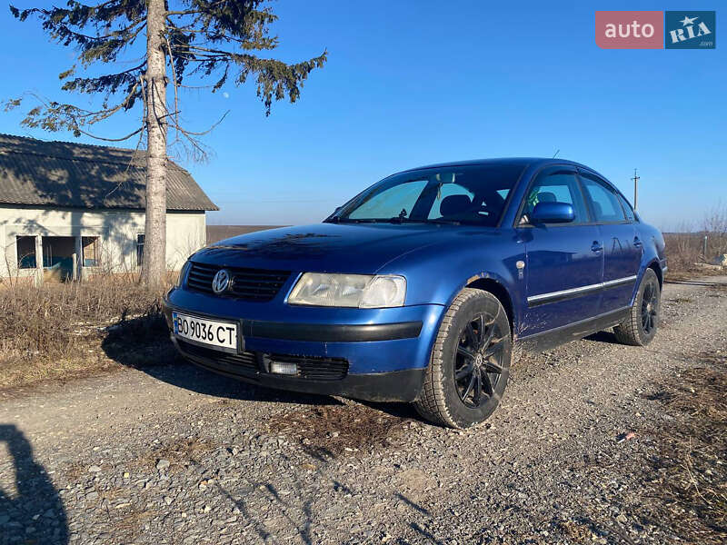 Седан Volkswagen Passat 2000 в Івано-Франківську