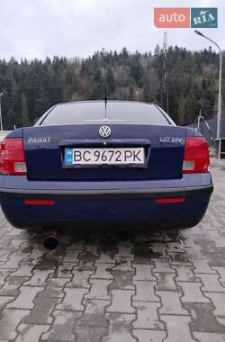 Седан Volkswagen Passat 1997 в Сколе