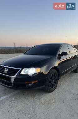 Седан Volkswagen Passat 2007 в Черновцах