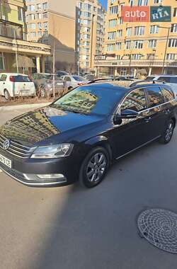 Volkswagen Passat 2011