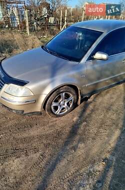 Седан Volkswagen Passat 2003 в Очакове