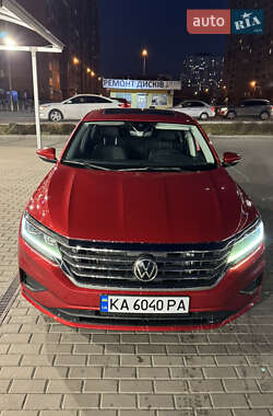 Седан Volkswagen Passat 2019 в Києві