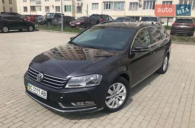 Volkswagen Passat 2011