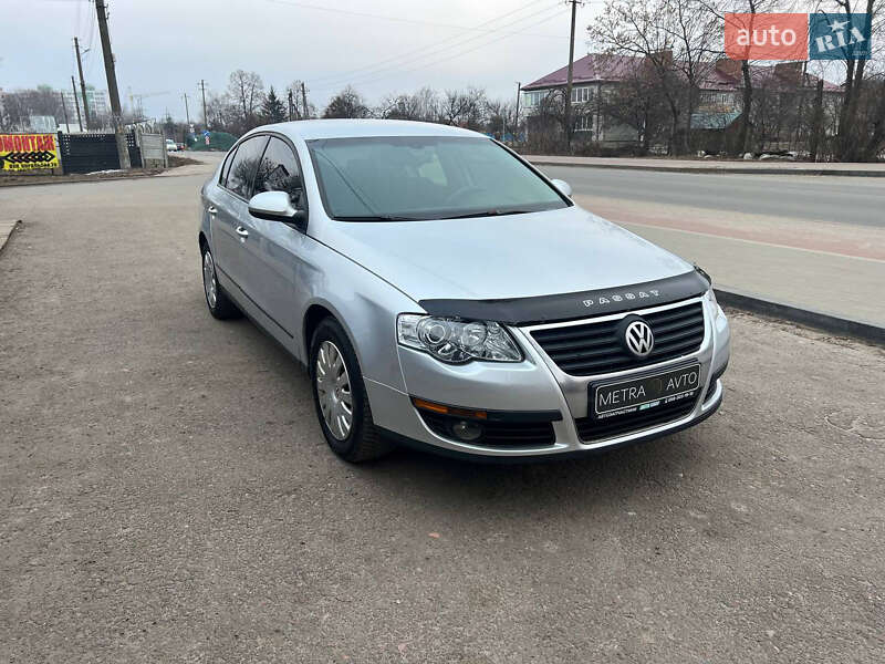 Седан Volkswagen Passat 2006 в Чернігові