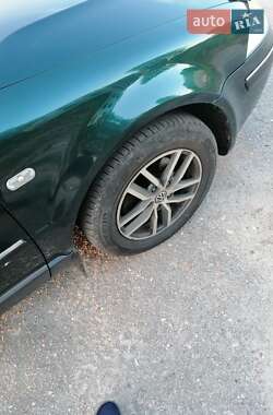 Универсал Volkswagen Passat 2001 в 