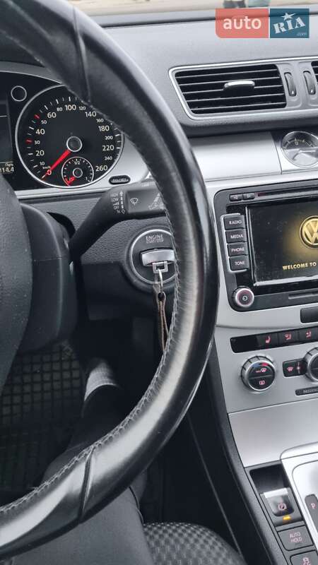 Універсал Volkswagen Passat 2014 в Луцьку