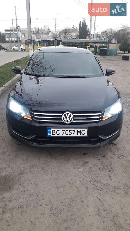 Седан Volkswagen Passat 2011 в Львові