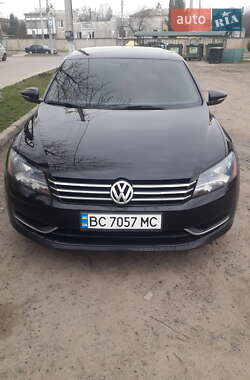 Седан Volkswagen Passat 2011 в Львові