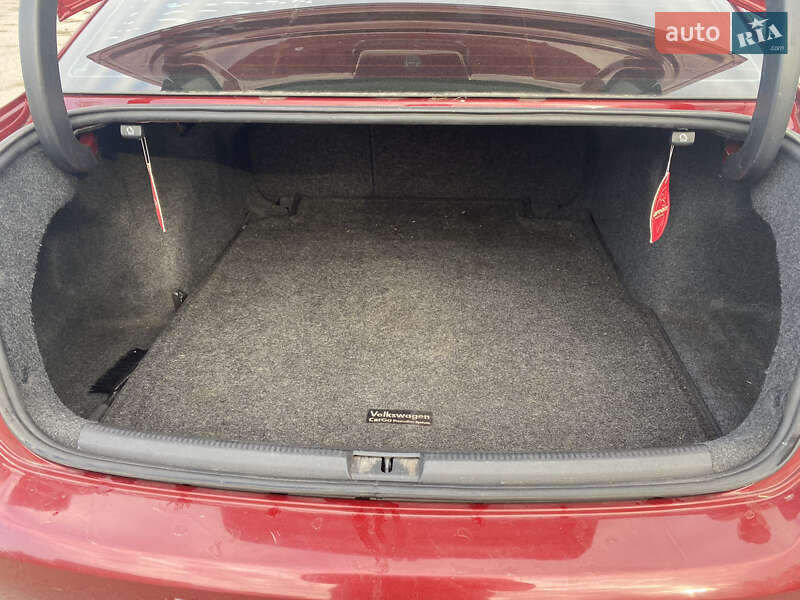 Седан Volkswagen Passat 2015 в Одессе