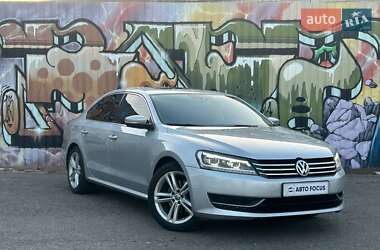 Седан Volkswagen Passat 2014 в Києві