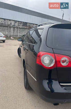 Універсал Volkswagen Passat 2008 в 