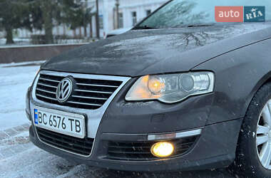 Седан Volkswagen Passat 2006 в Звягелі