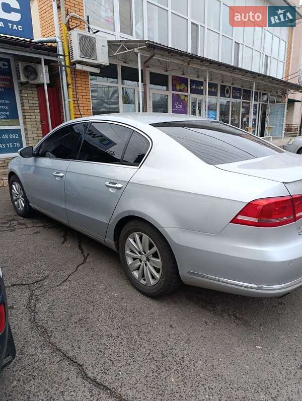 Volkswagen Passat 2011