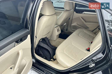 Седан Volkswagen Passat 2014 в 