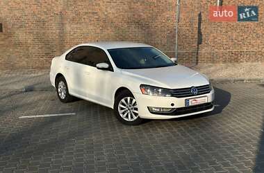 Седан Volkswagen Passat 2012 в Одессе