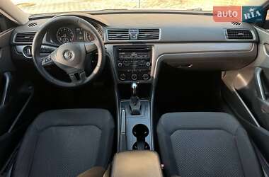 Седан Volkswagen Passat 2012 в Одессе