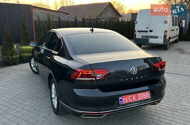 Седан Volkswagen Passat 2020 в Львове