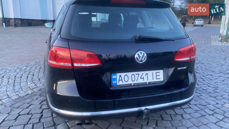 Універсал Volkswagen Passat 2011 в Мукачевому
