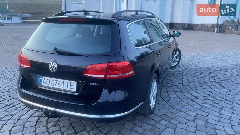 Універсал Volkswagen Passat 2011 в Мукачевому