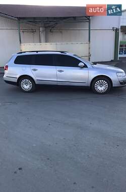 Универсал Volkswagen Passat 2010 в 