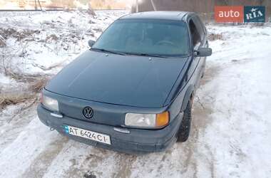 Седан Volkswagen Passat 1991 в Яремче