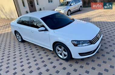 Volkswagen Passat 2012