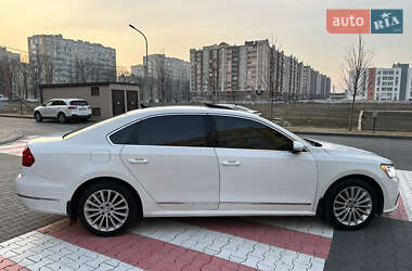 Седан Volkswagen Passat 2015 в Киеве