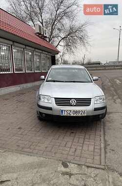 Седан Volkswagen Passat 2002 в Никополе