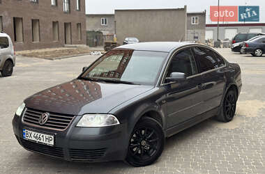 Седан Volkswagen Passat 2003 в Нетішині