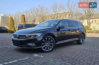 Універсал Volkswagen Passat 2020 в Луцьку