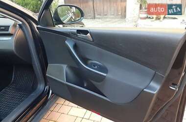 Седан Volkswagen Passat 2009 в 