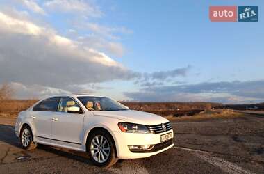 Седан Volkswagen Passat 2012 в Первомайске