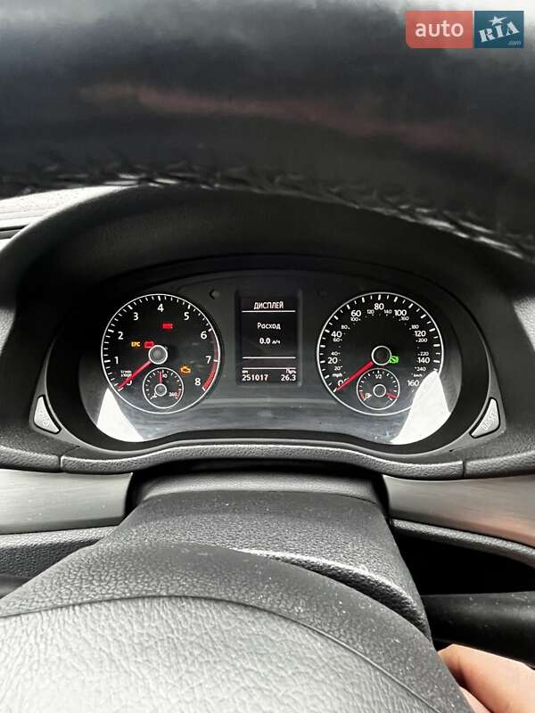 Седан Volkswagen Passat 2013 в Броварах