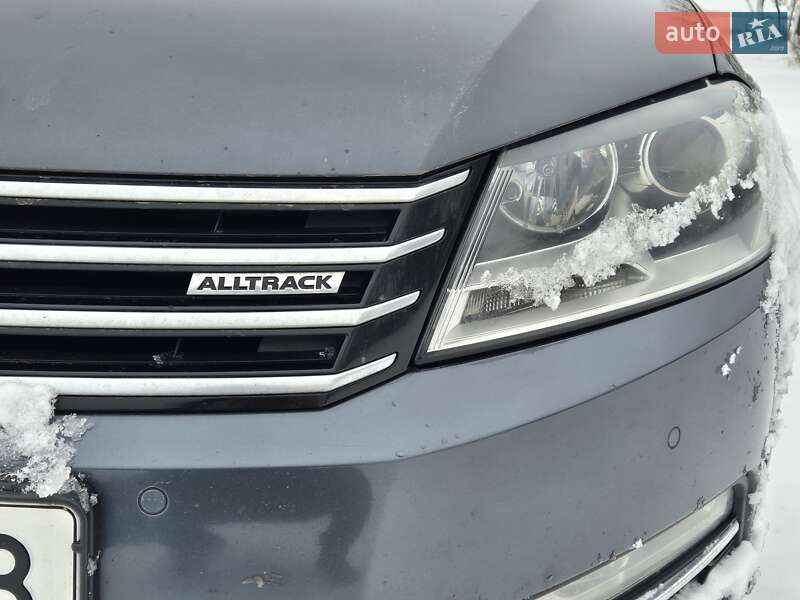 Універсал Volkswagen Passat 2012 в Перещепині