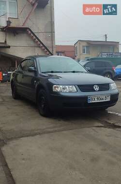 Седан Volkswagen Passat 1999 в Хмельницком