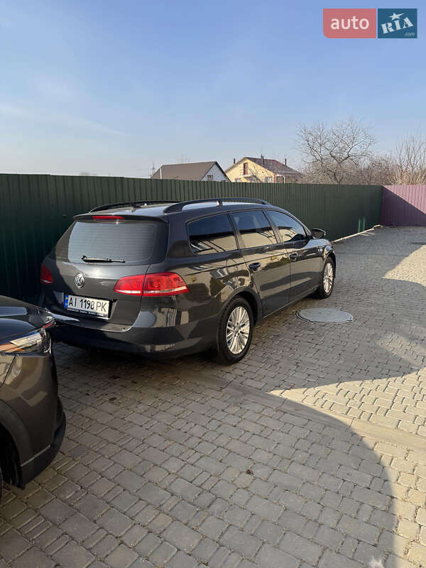 Універсал Volkswagen Passat 2012 в Києві
