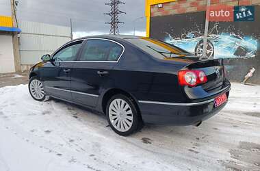 Седан Volkswagen Passat 2009 в Луцке