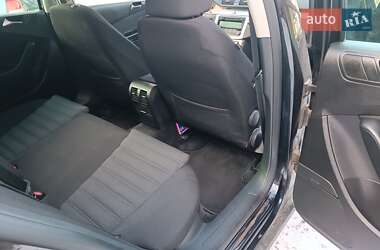 Седан Volkswagen Passat 2009 в Луцке